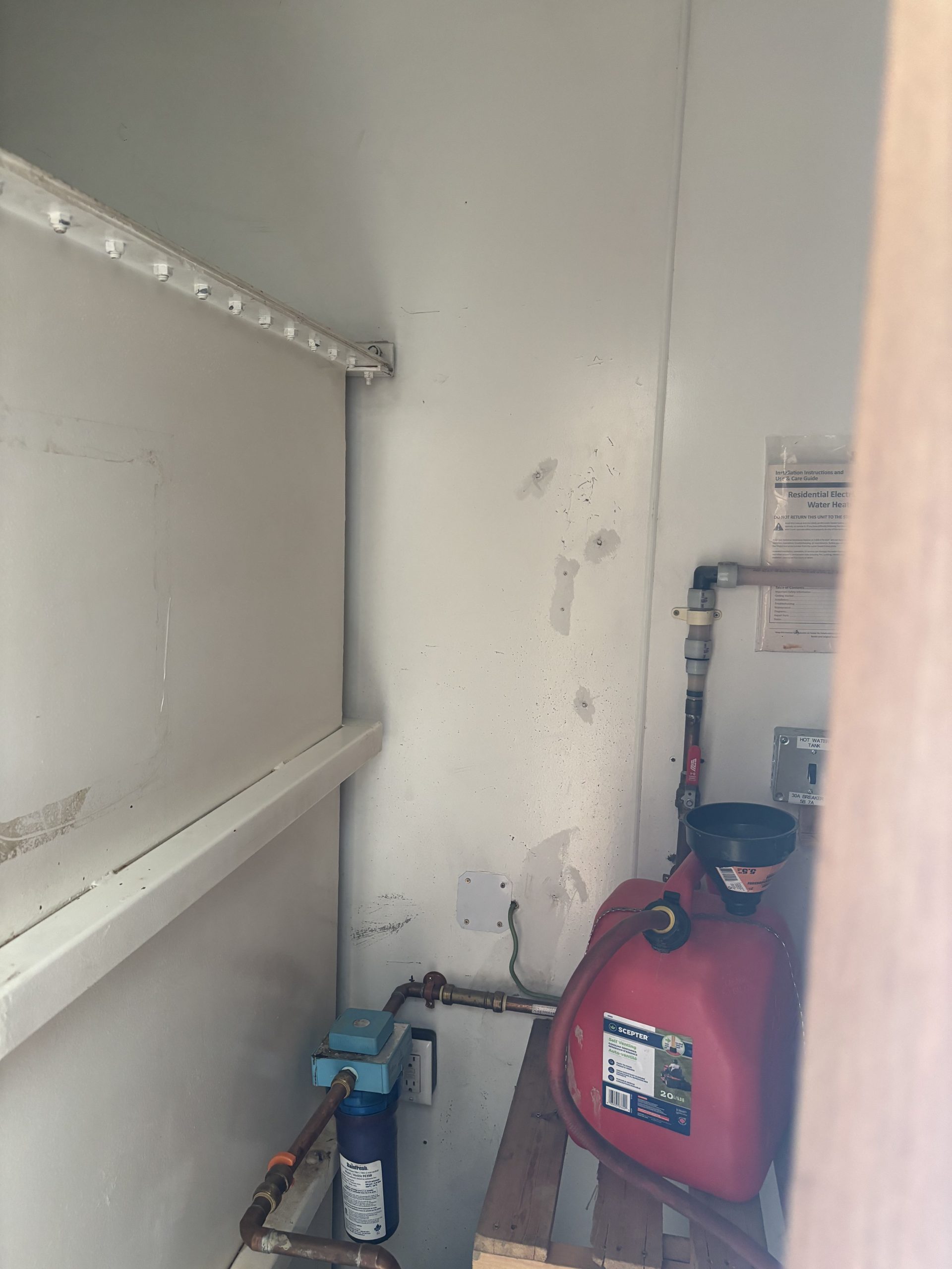 2006 Renovated Skidded Lavatory – Ready to Work!
