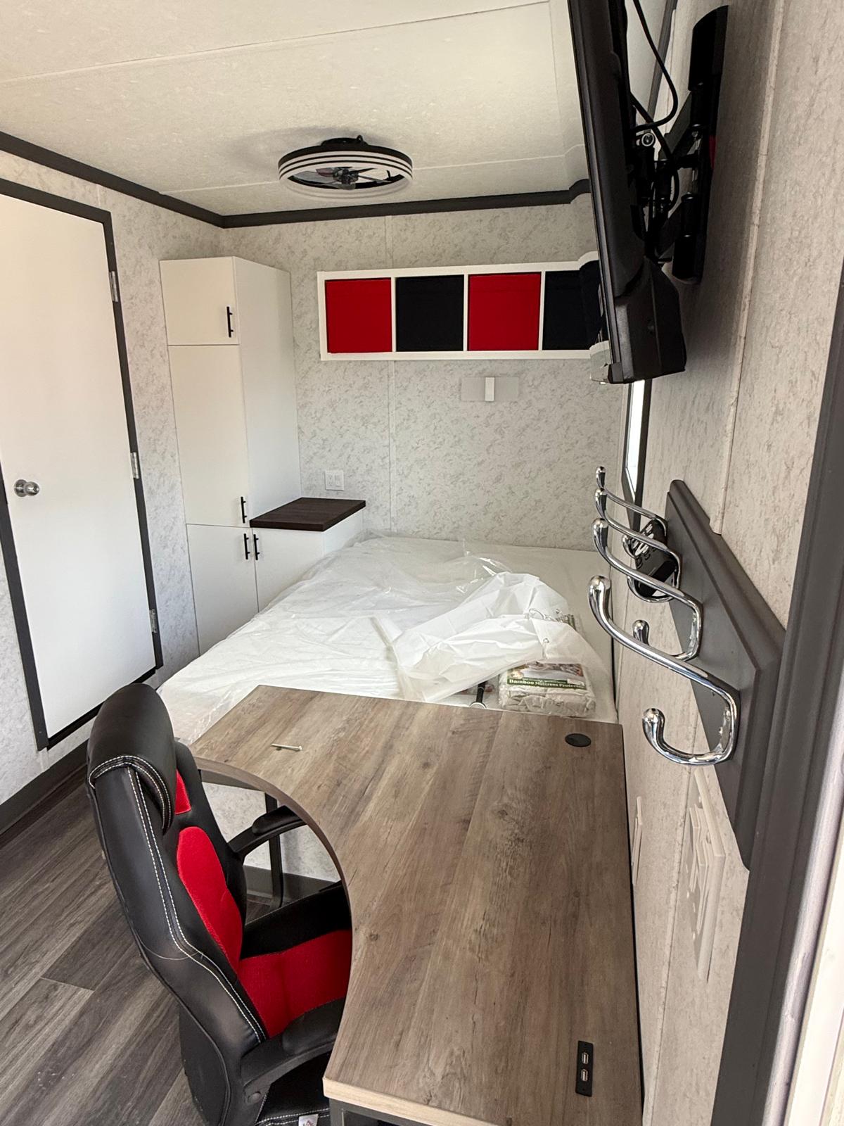 The Willow — 2 X  One Bedroom Self Contained Suites