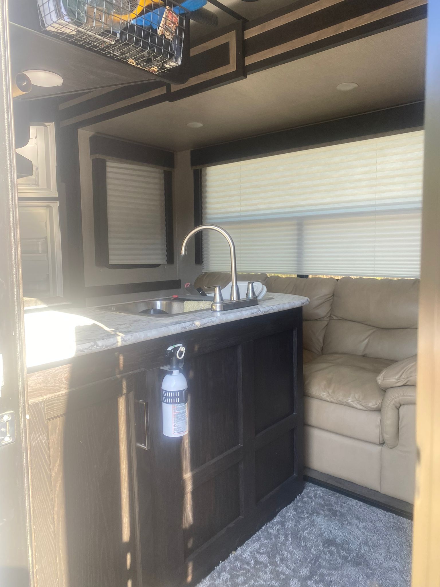 2019 Impact Vapor Lite 29V Toy Hauler