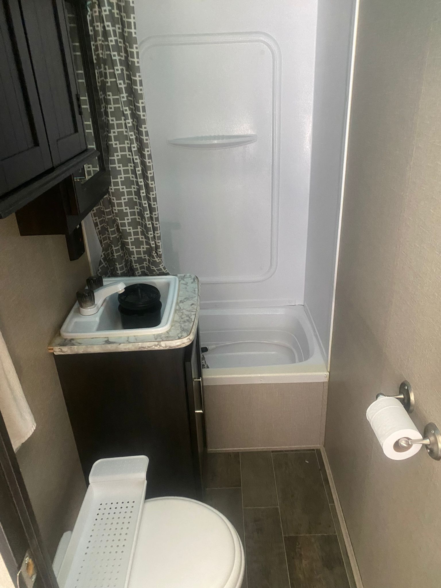 2019 Impact Vapor Lite 29V Toy Hauler